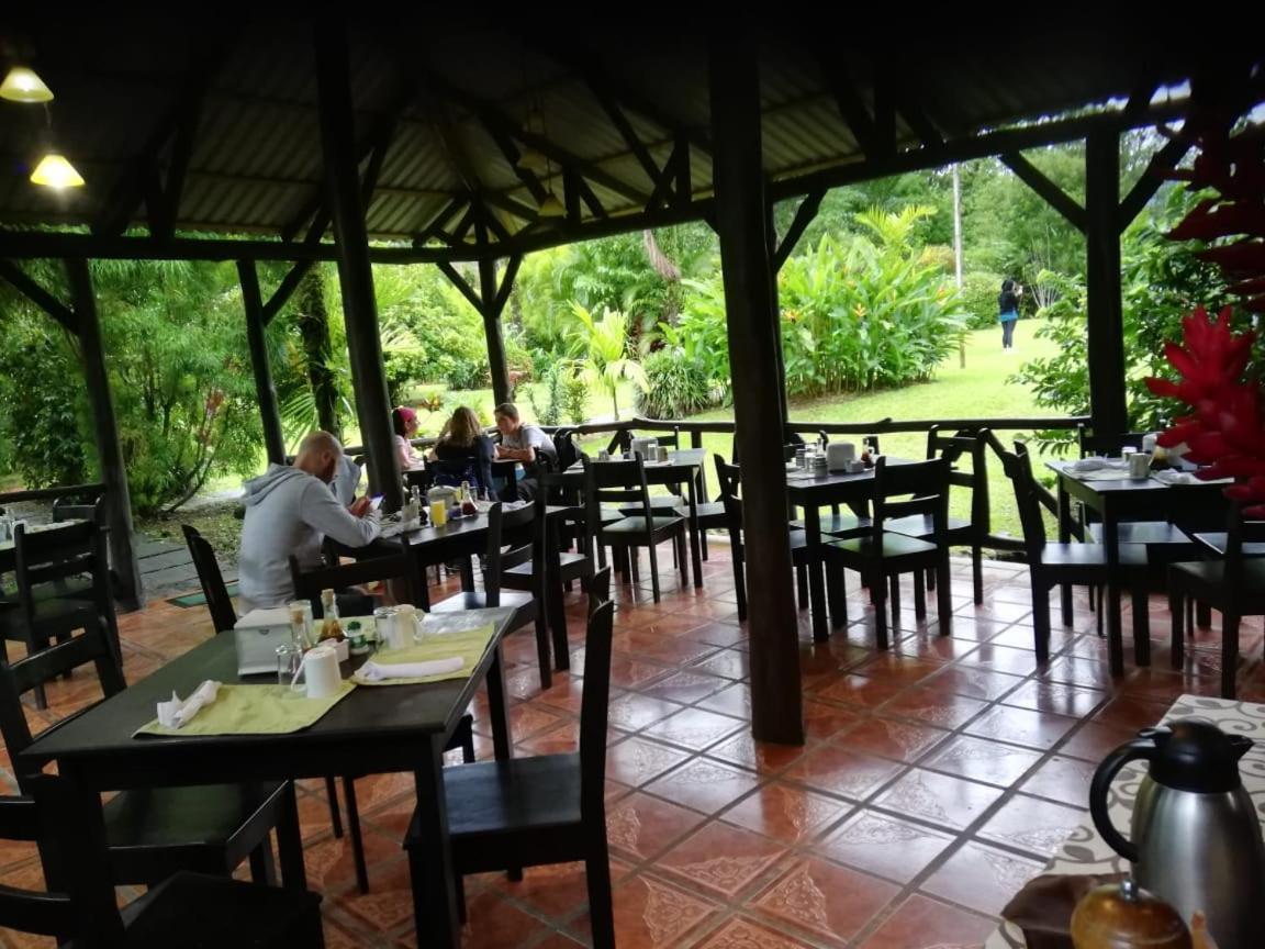Casona Rustica & Bungalow La Fortuna Exterior photo